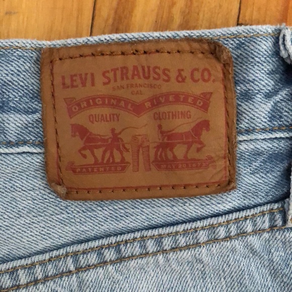 Levi’s Light Wash Distressed Denim Cutoff Shorts - Picture 5 of 5